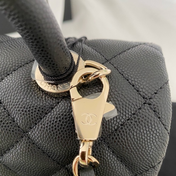 NWT RARE Small Coco Handle Black + Light Gold HW - Picture 5 of 16